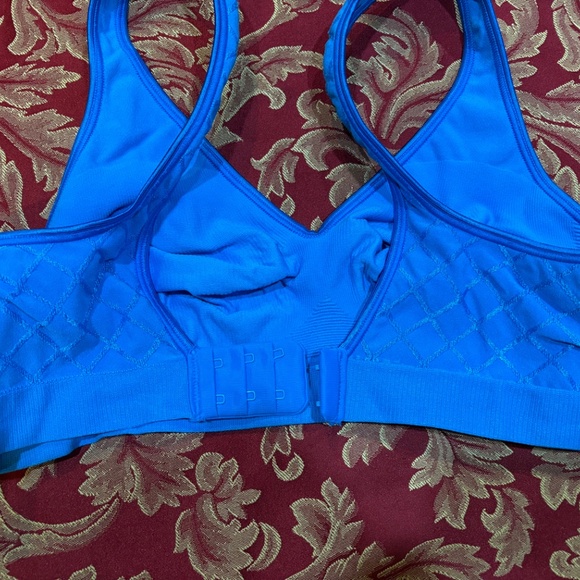 Share  Medium Blue Elastic Bra 95%Nylon/5% Spandex - Picture 7 of 7